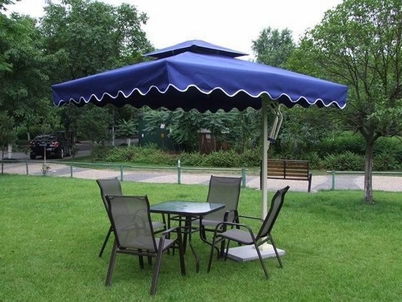 How can a sun umbrella be designed to resist mold and mildew?(pic1)